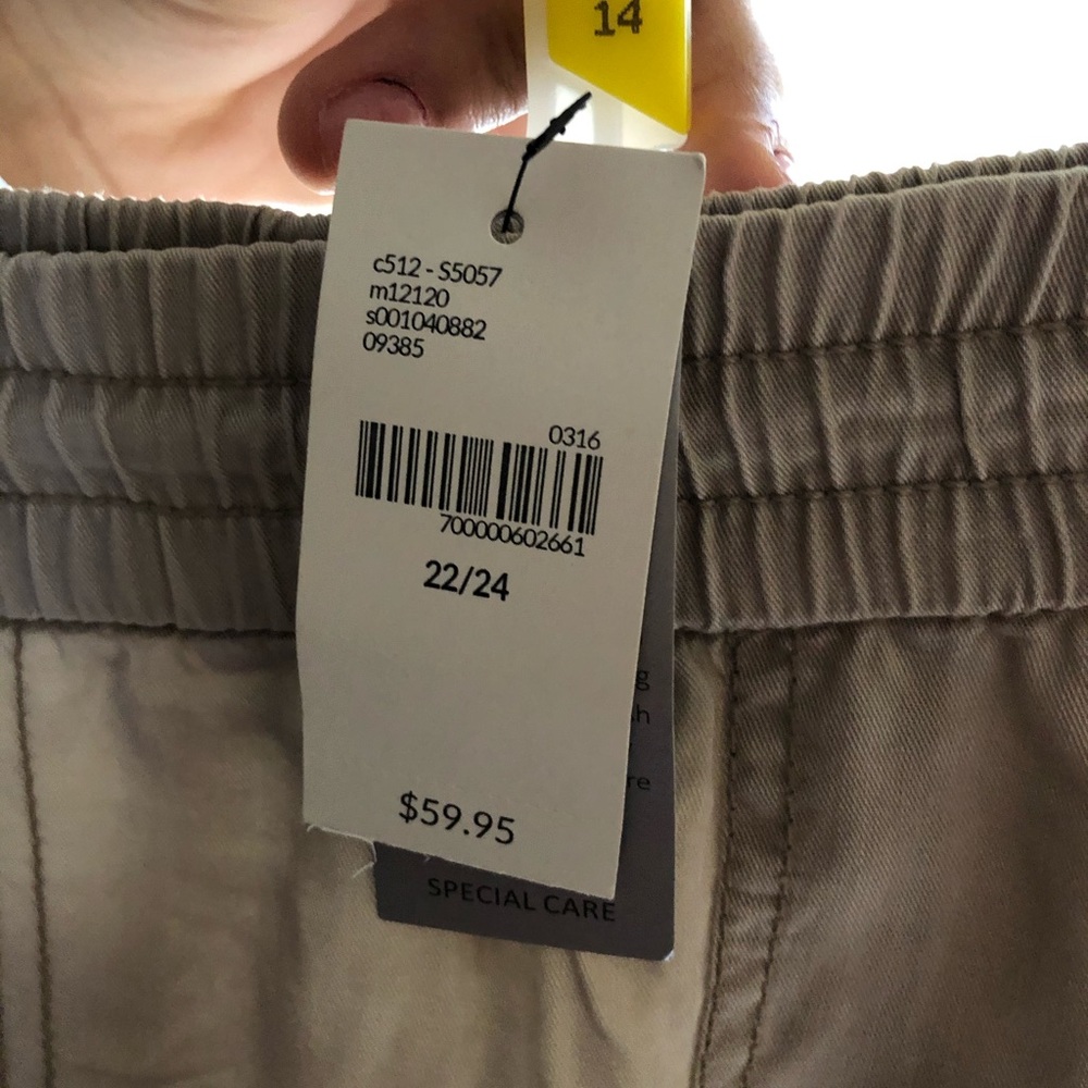 Ladies Capri pants